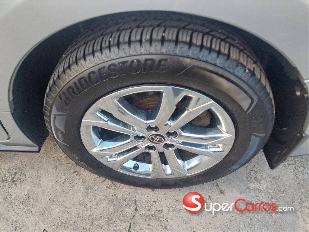 2022 Toyota Sienna PLATINUM — foto 10 / 12