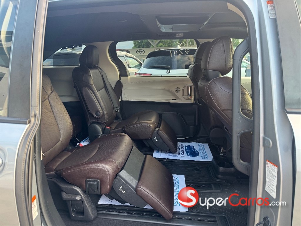 2022 Toyota Sienna PLATINUM — foto 12 / 12