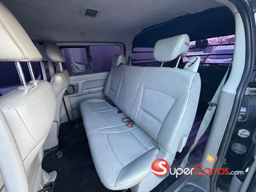 2017 Hyundai Starex — foto 7 / 11