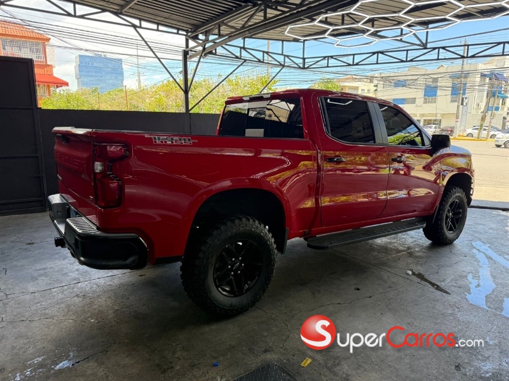 2019 Chevrolet Silverado ZR2 — foto 4 / 10