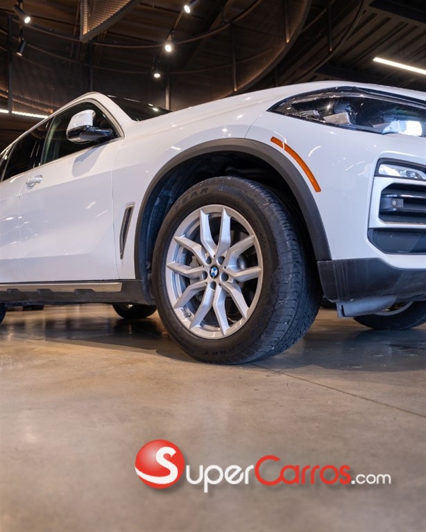 2020 BMW X 5 XDRIVE 40i — foto 5 / 12