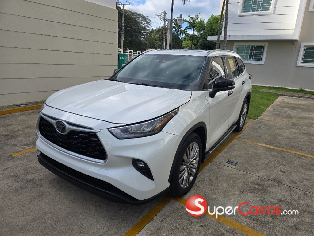 2020 Toyota Highlander XLE — foto 5 / 12