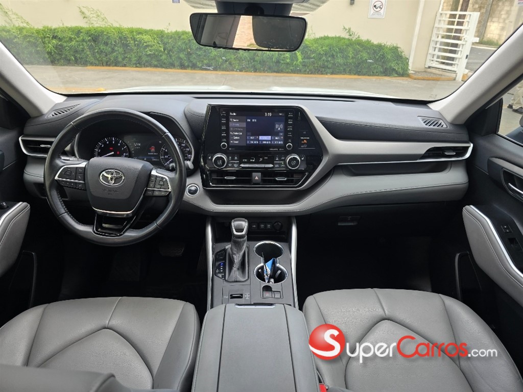 2020 Toyota Highlander XLE — foto 10 / 12