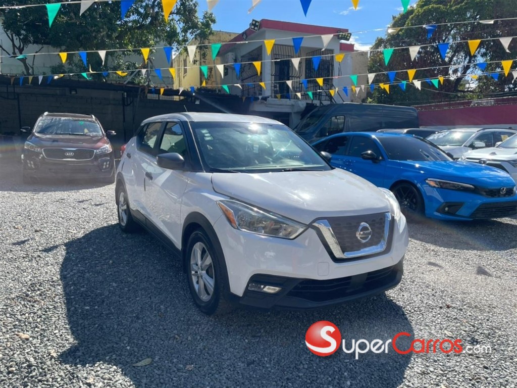 2020 Nissan Kicks