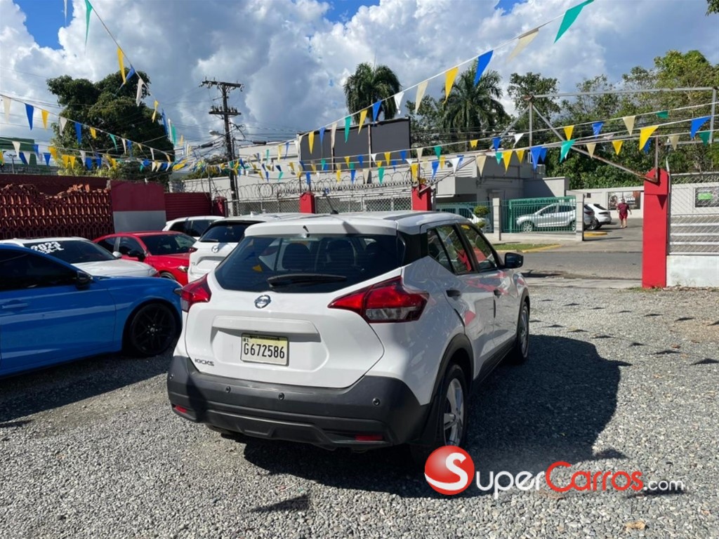 2020 Nissan Kicks — foto 5 / 10