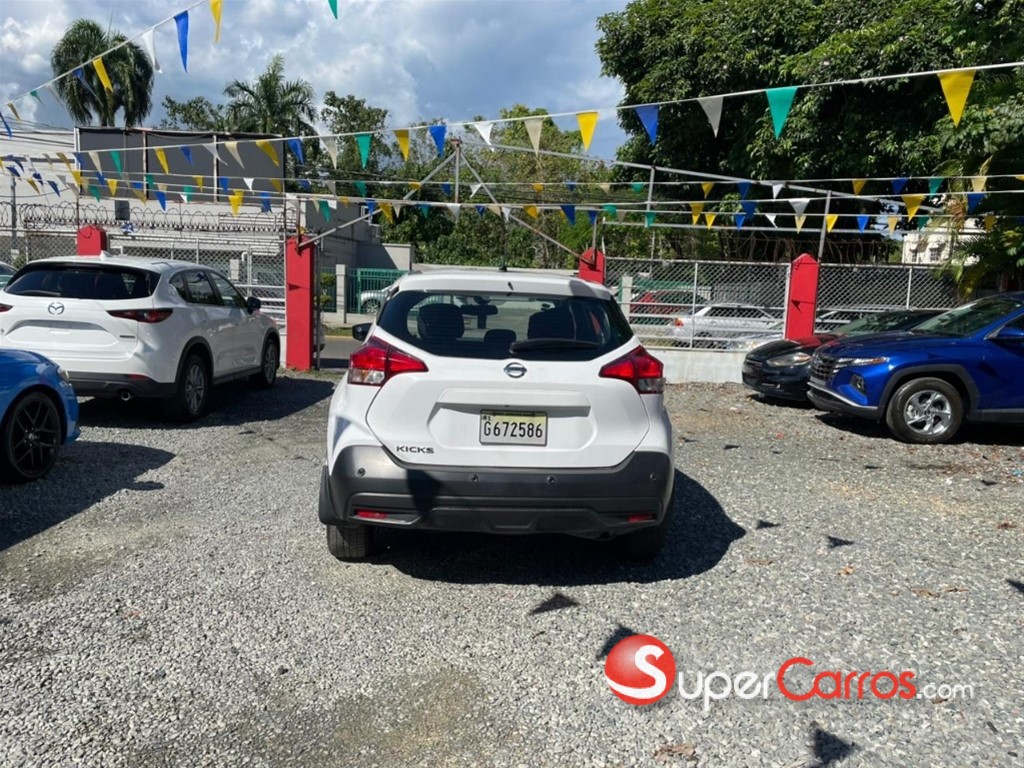 2020 Nissan Kicks — foto 6 / 10