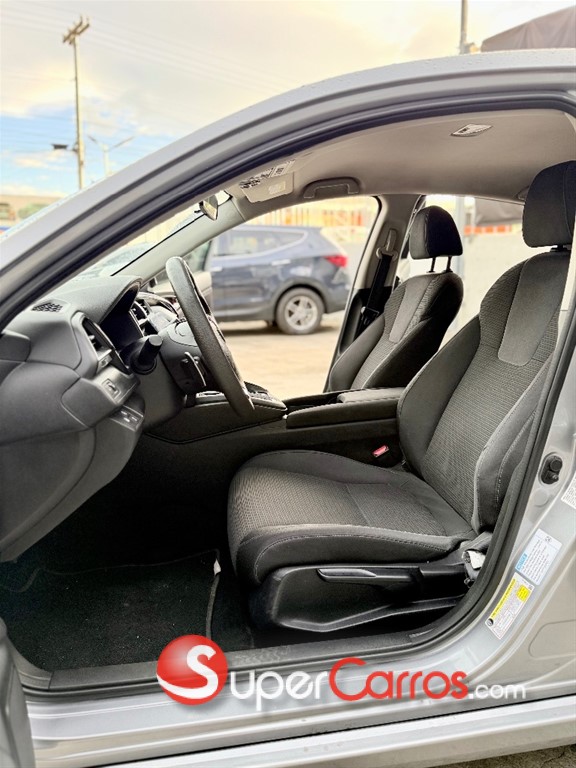 2021 Honda Insight Hybrid — foto 5 / 12