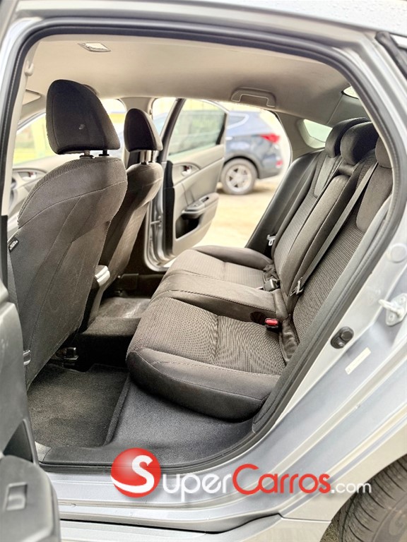 2021 Honda Insight Hybrid — foto 10 / 12