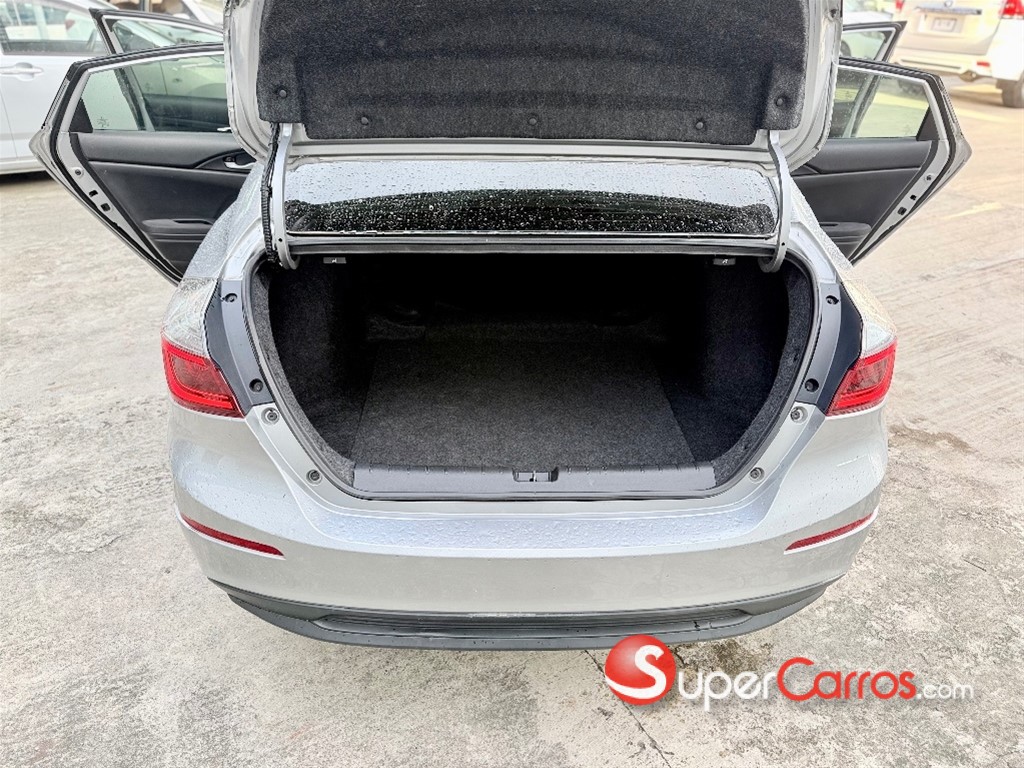 2021 Honda Insight Hybrid — foto 11 / 12