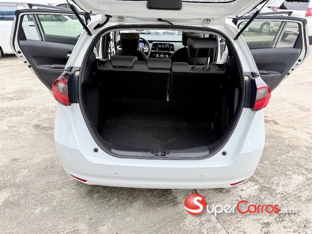 2020 Honda Fit Hybrid — foto 11 / 12