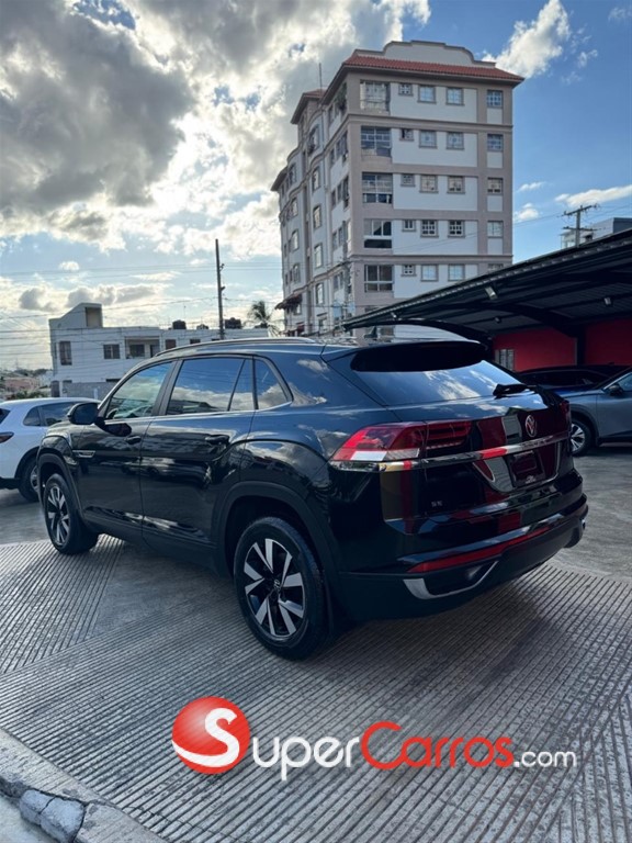 2022 Volkswagen Atlas — foto 8 / 10