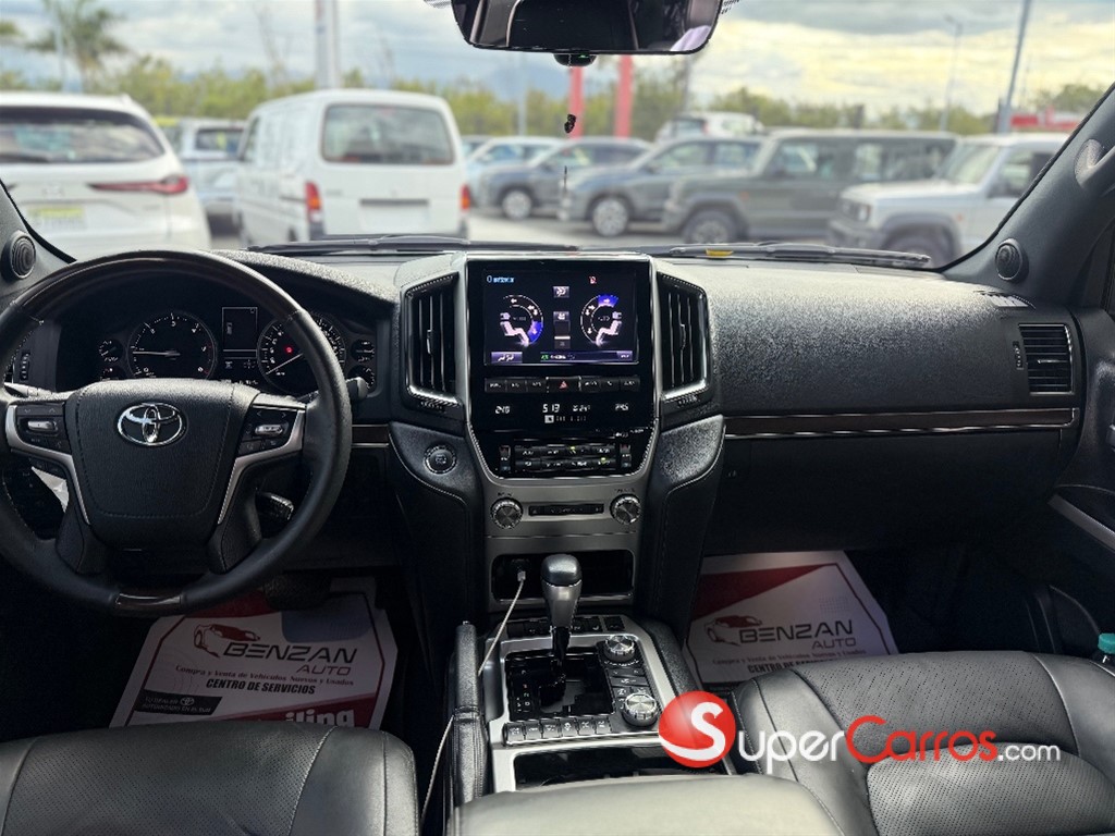 2020 Toyota Land Cruiser 200 VX-R — foto 7 / 10