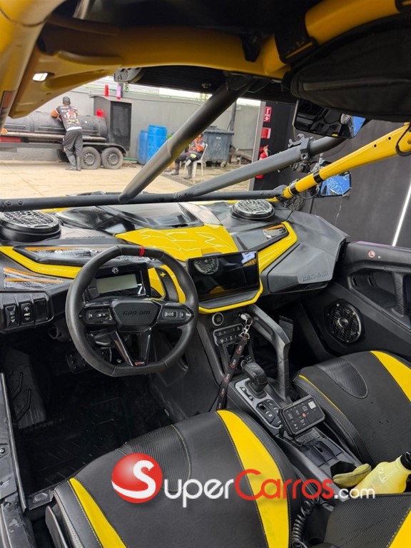 2024 Can Am Maverick R XRS — foto 2 / 9