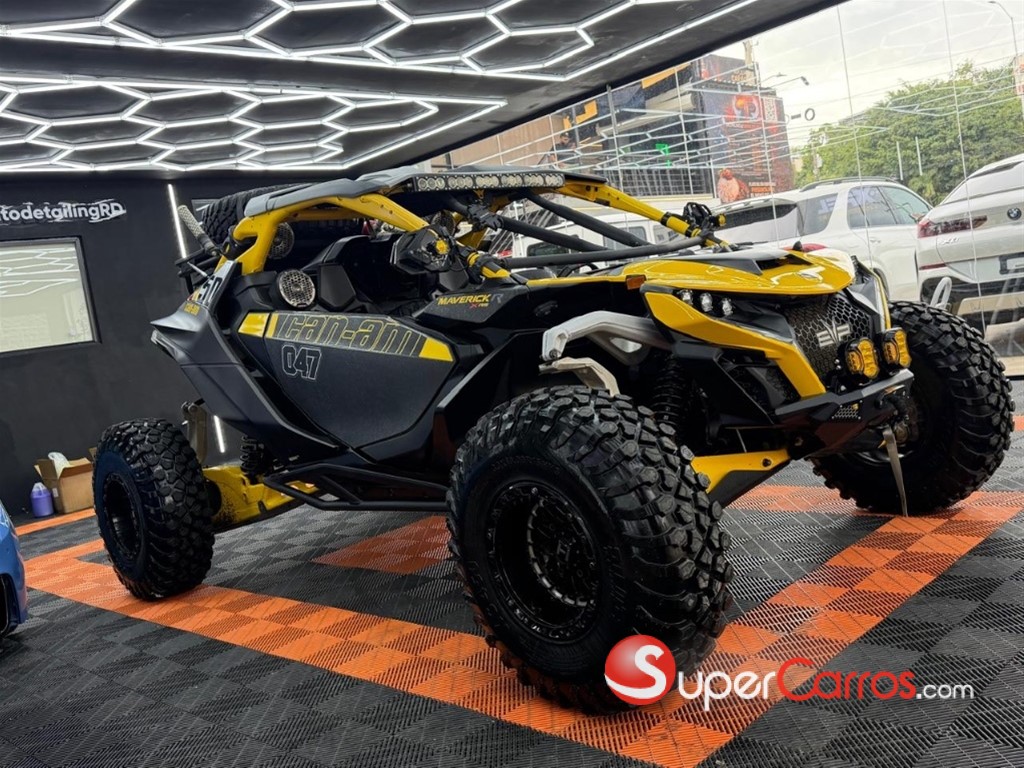 2024 Can Am Maverick R XRS — foto 8 / 9