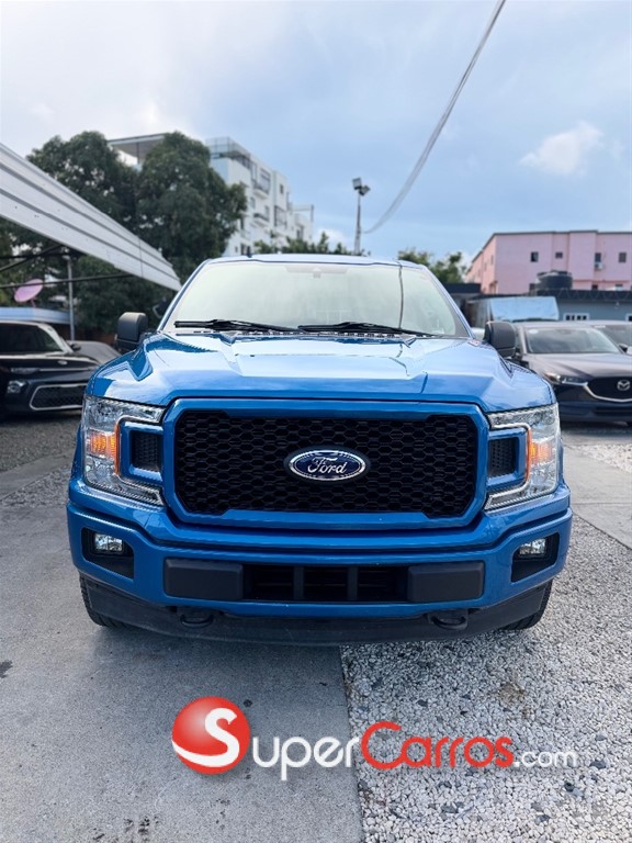2020 Ford F 150 STX — foto 2 / 8