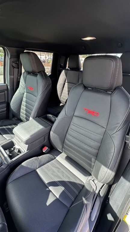 2025 Toyota Tacoma TRD SPORT — foto 5 / 10