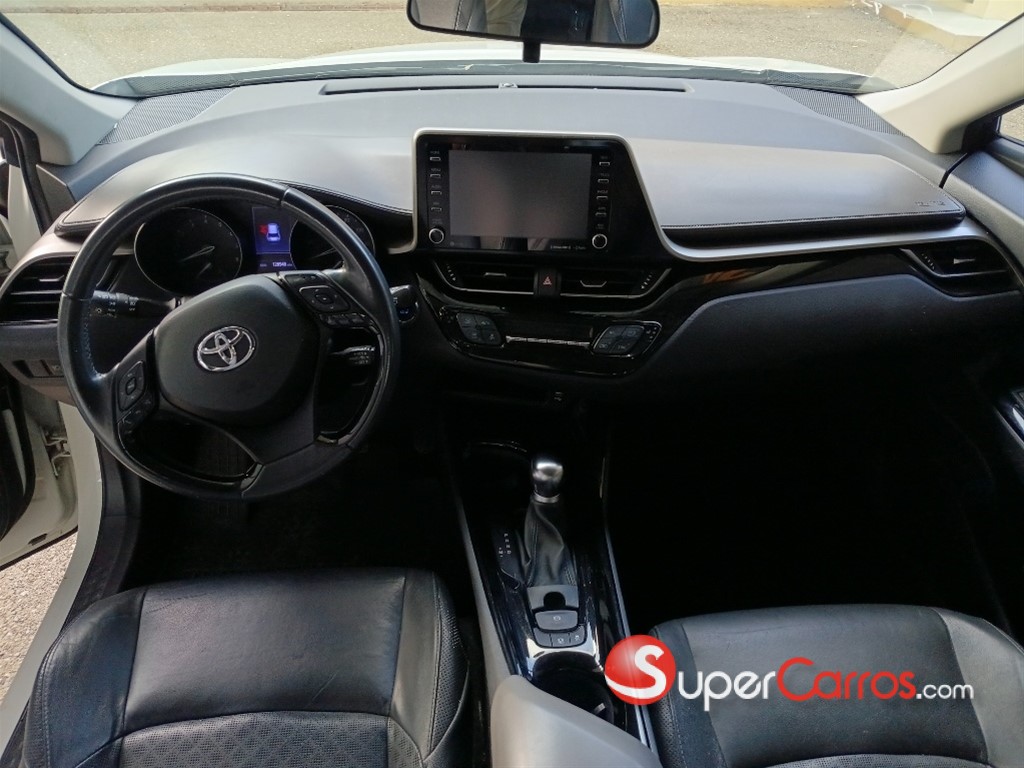 2020 Toyota C-HR LIMITED — foto 6 / 7