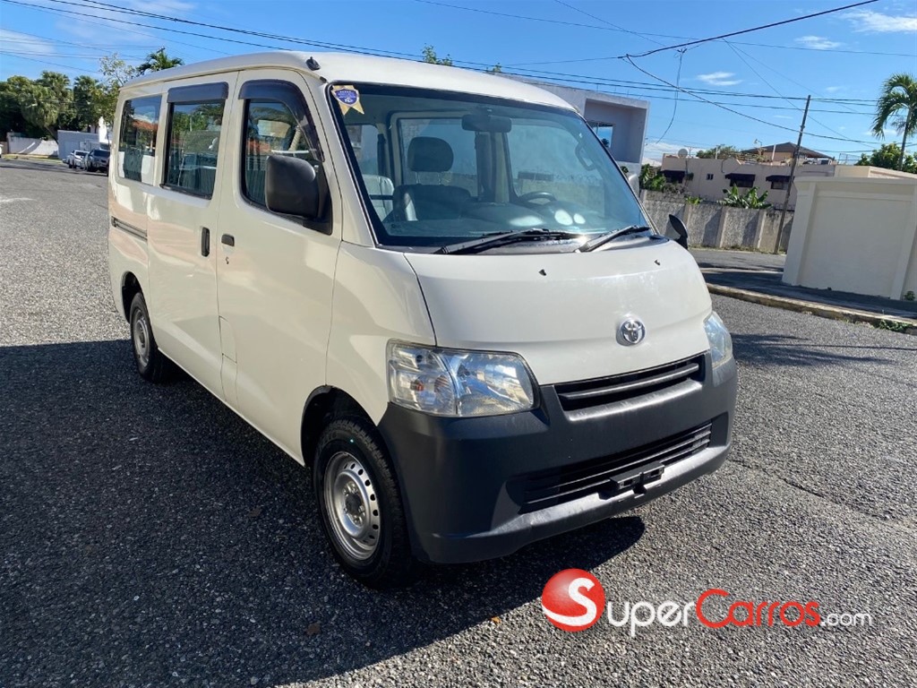 2019 Toyota Town-Ace