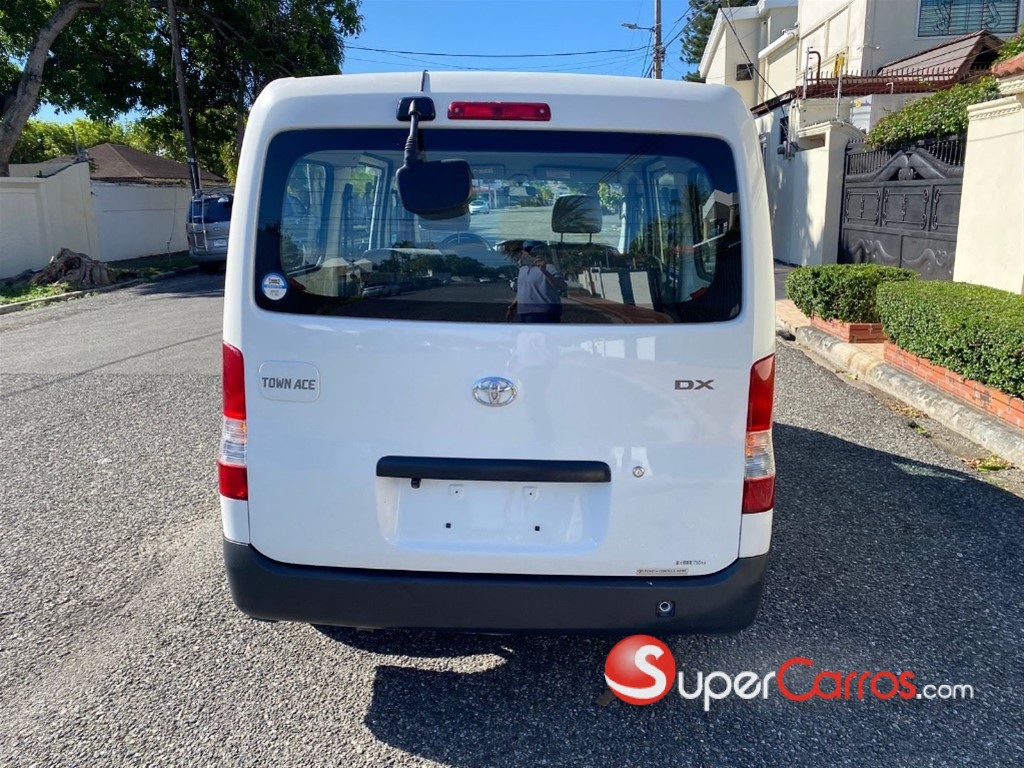 2019 Toyota Town-Ace — foto 12 / 12