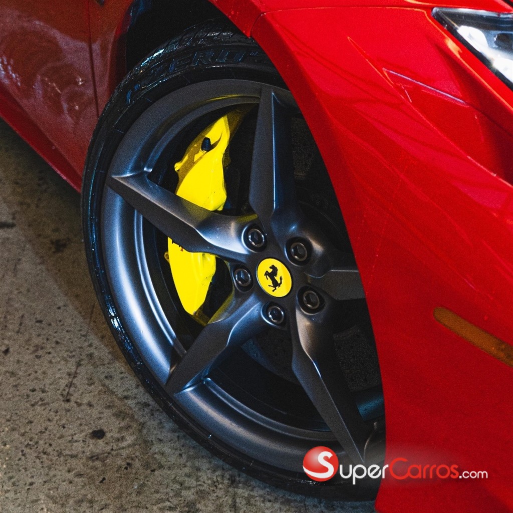 2011 Ferrari 458 — foto 4 / 9