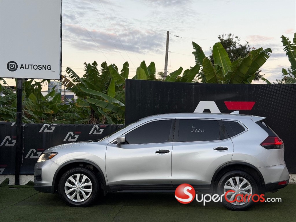 2018 Nissan Rogue — foto 4 / 12