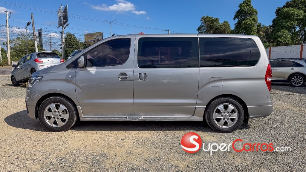 2019 Hyundai Grand Starex — foto 2 / 10
