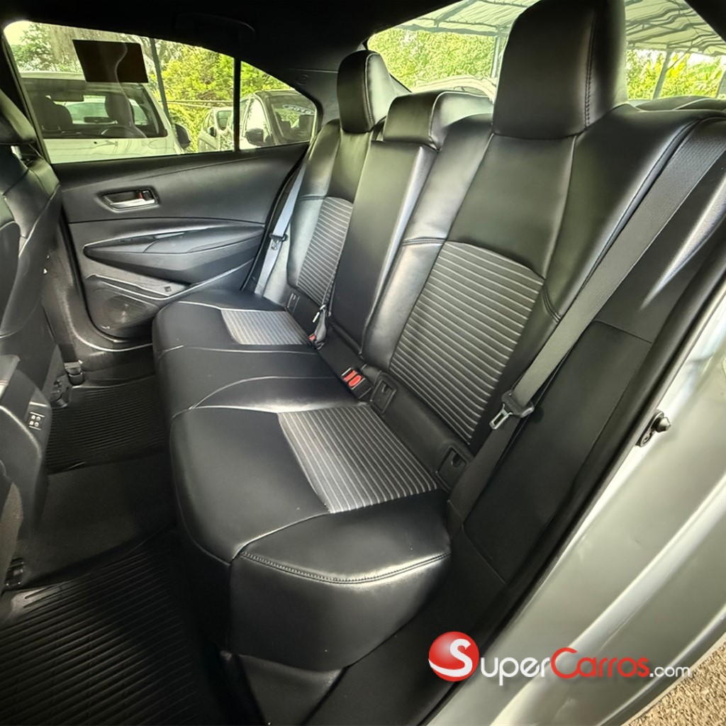 2024 Toyota Corolla XSE — foto 8 / 10