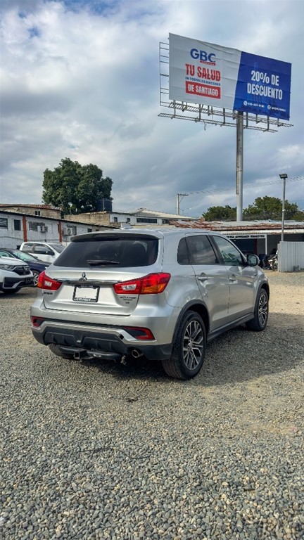 2019 Mitsubishi Motors Outlander — foto 6 / 7