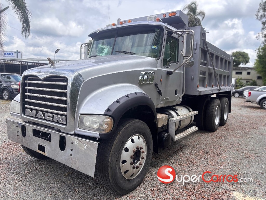 2012 Mack Granite