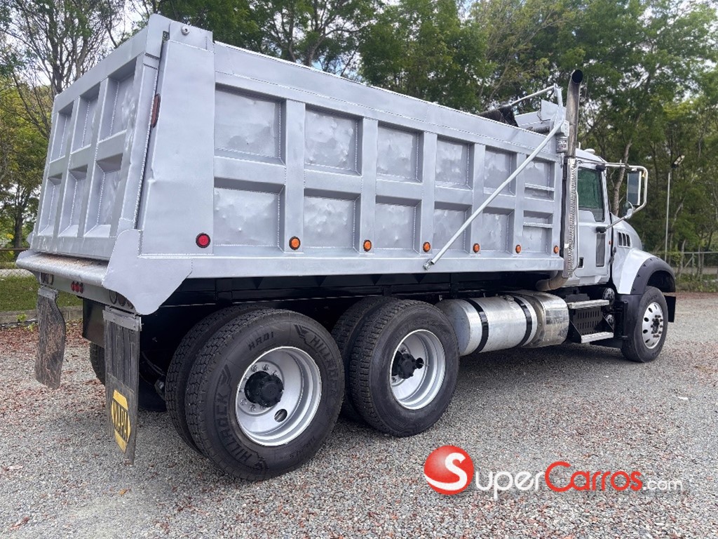 2012 Mack Granite — foto 4 / 8