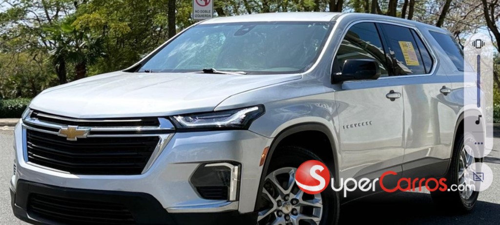 2022 Chevrolet Traverse LS — foto 3 / 8