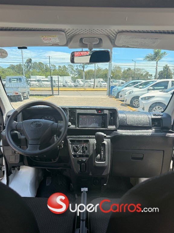 2022 Toyota Pixis — foto 5 / 11