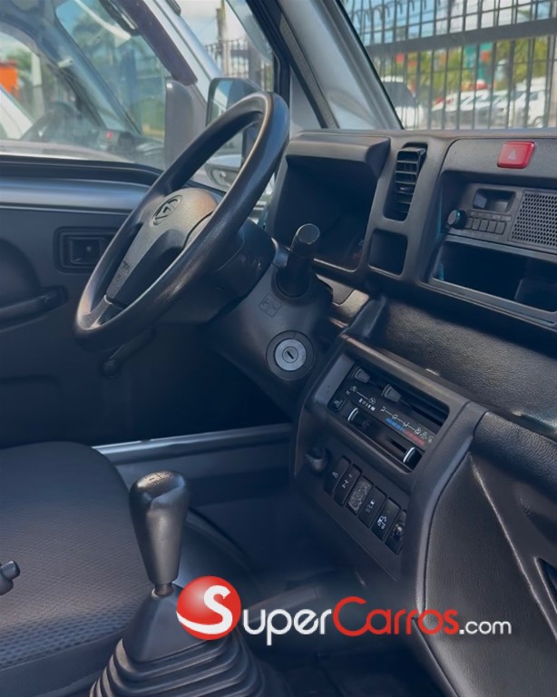 2019 Daihatsu Hijet — foto 4 / 6