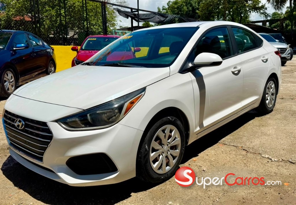 2020 Hyundai Accent SE — foto 3 / 8