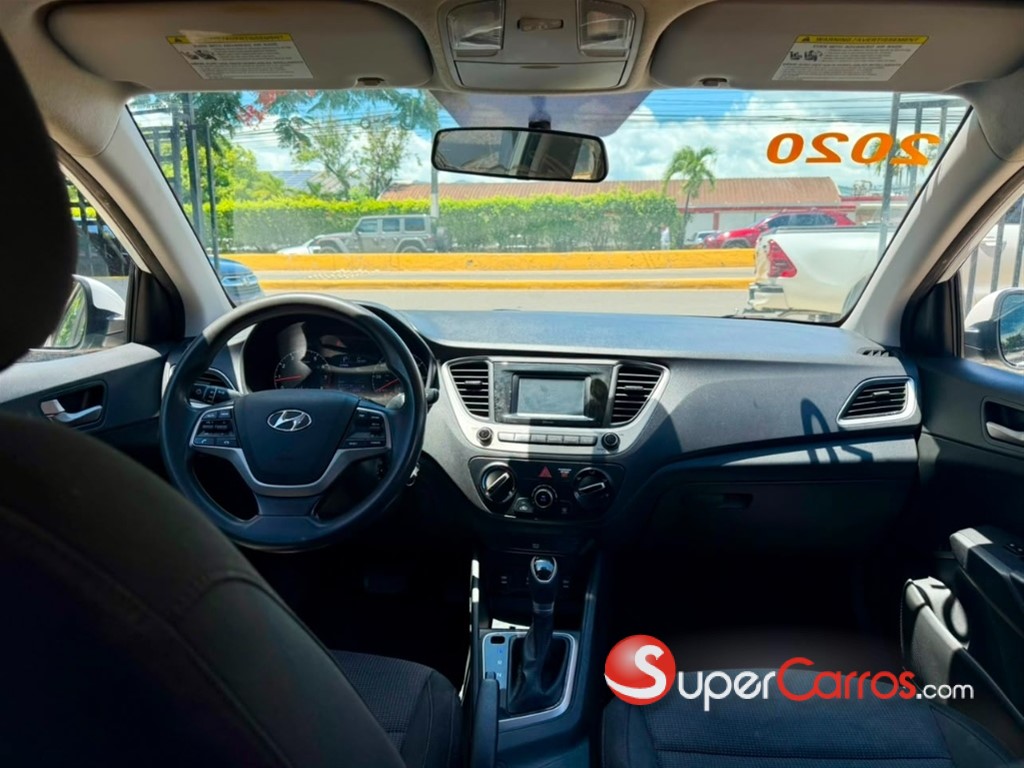 2020 Hyundai Accent SE — foto 7 / 8