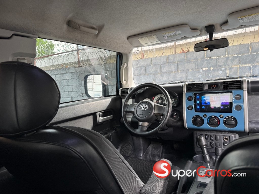 2007 Toyota FJ Cruiser — foto 9 / 10