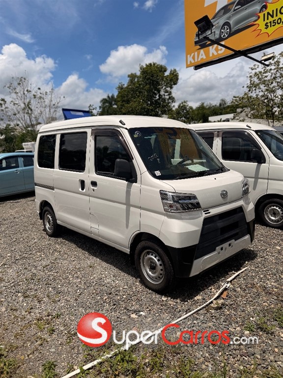 2022 Daihatsu Hijet Minivan — foto 3 / 11
