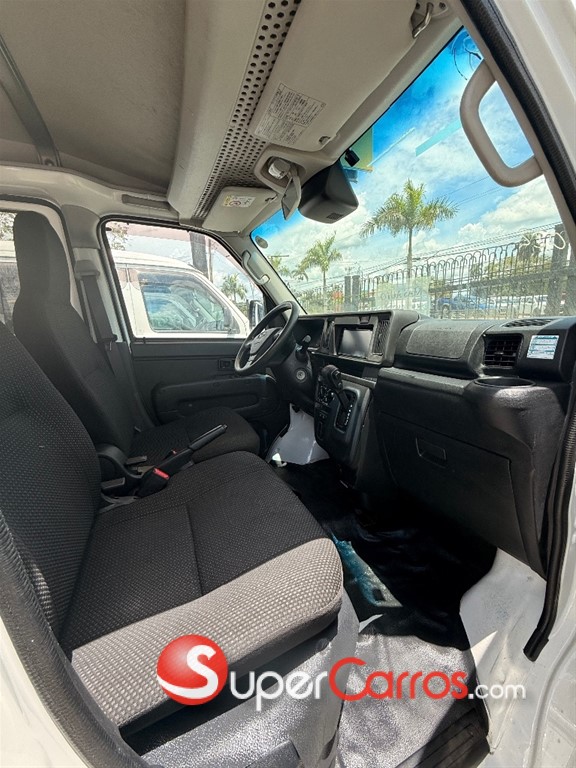2022 Daihatsu Hijet Minivan — foto 5 / 11