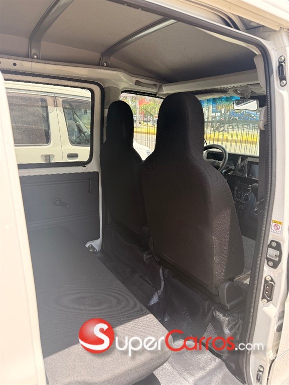 2022 Daihatsu Hijet Minivan — foto 7 / 11