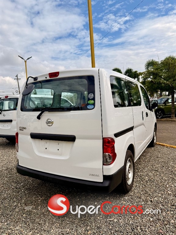 2019 Nissan NV 200 — foto 8 / 10