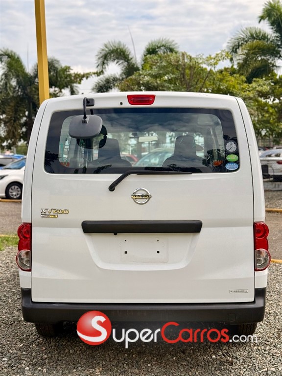 2019 Nissan NV 200 — foto 9 / 10