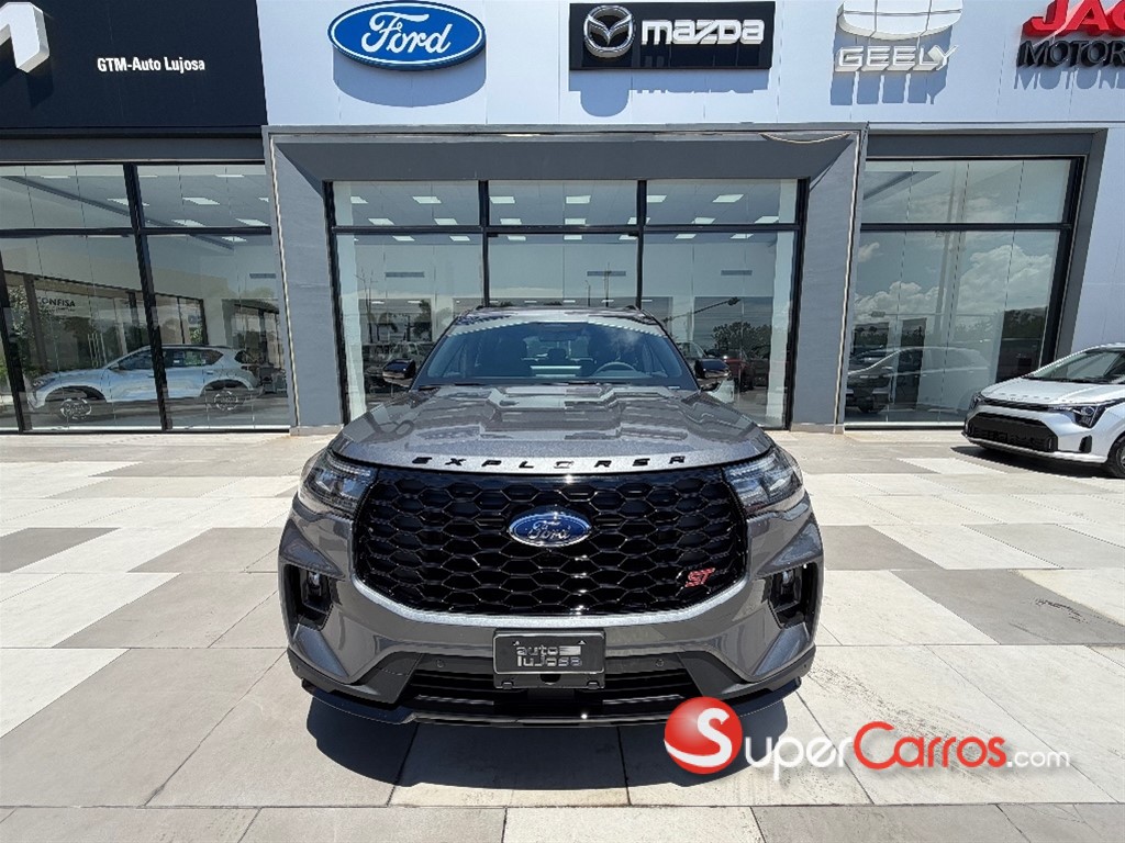 2026 Ford Explorer ST — foto 2 / 12