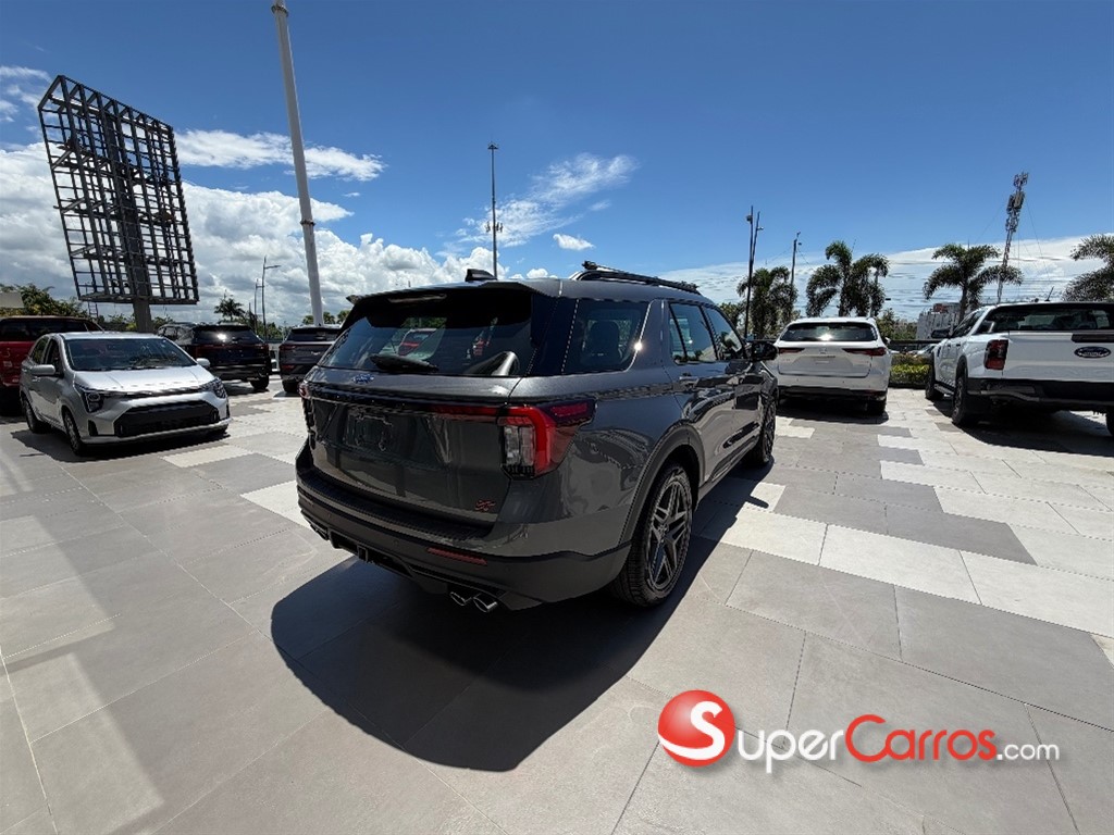 2026 Ford Explorer ST — foto 4 / 12