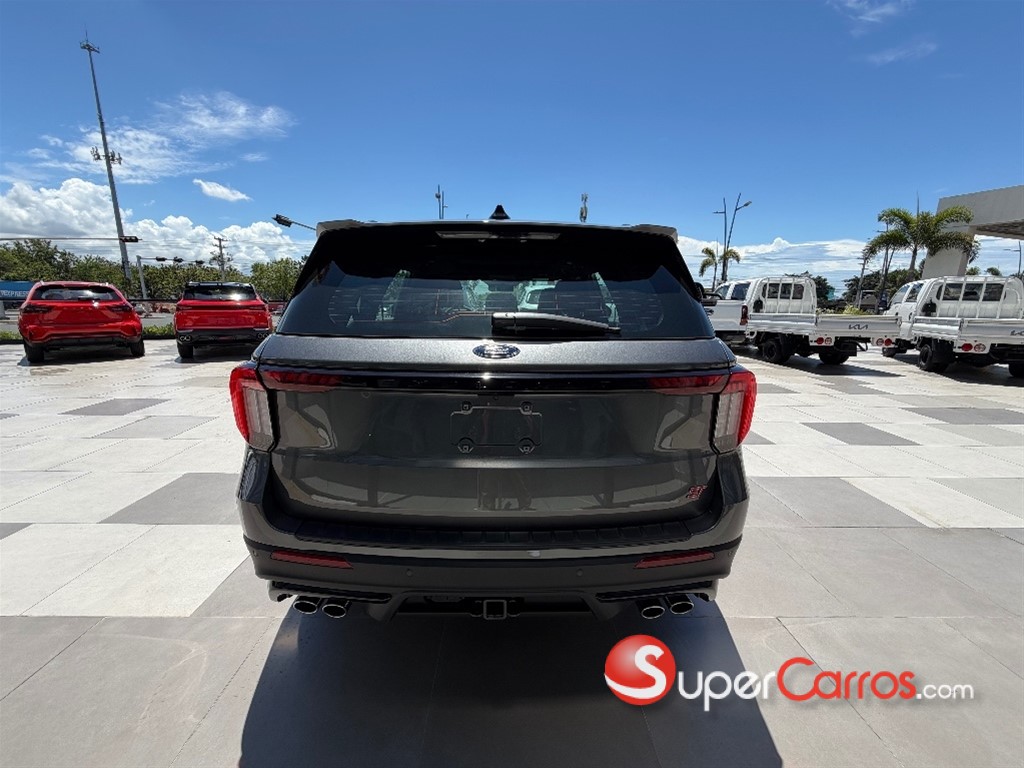2026 Ford Explorer ST — foto 5 / 12