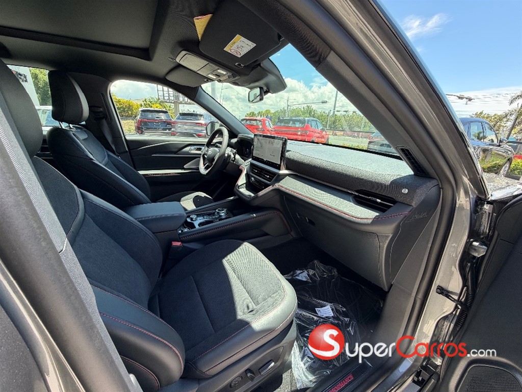 2026 Ford Explorer ST — foto 7 / 12