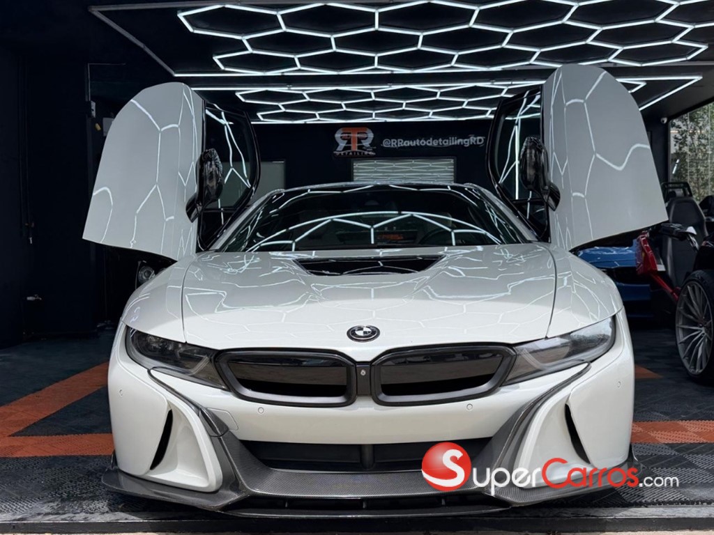 2015 BMW i8