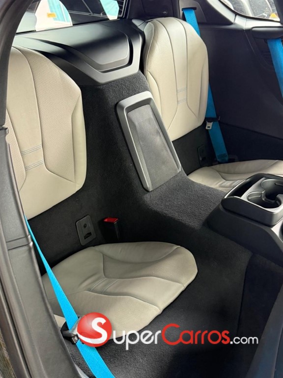 2015 BMW i8 — foto 2 / 11