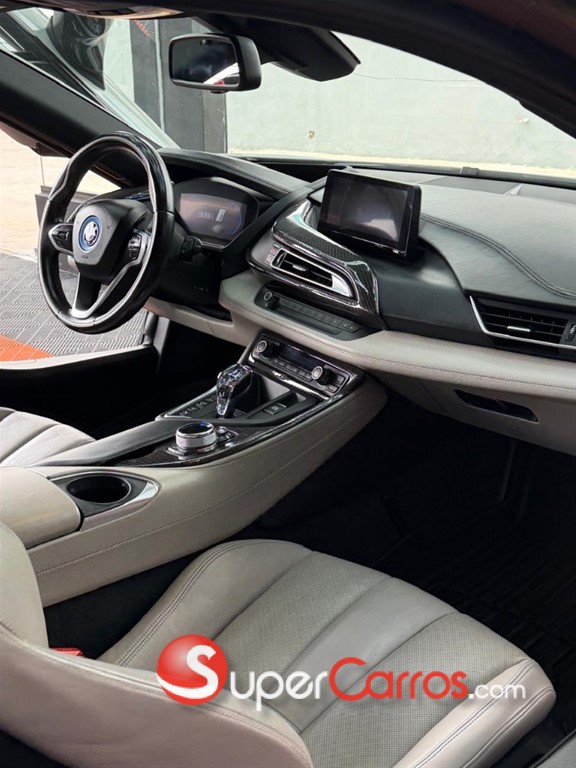 2015 BMW i8 — foto 3 / 11