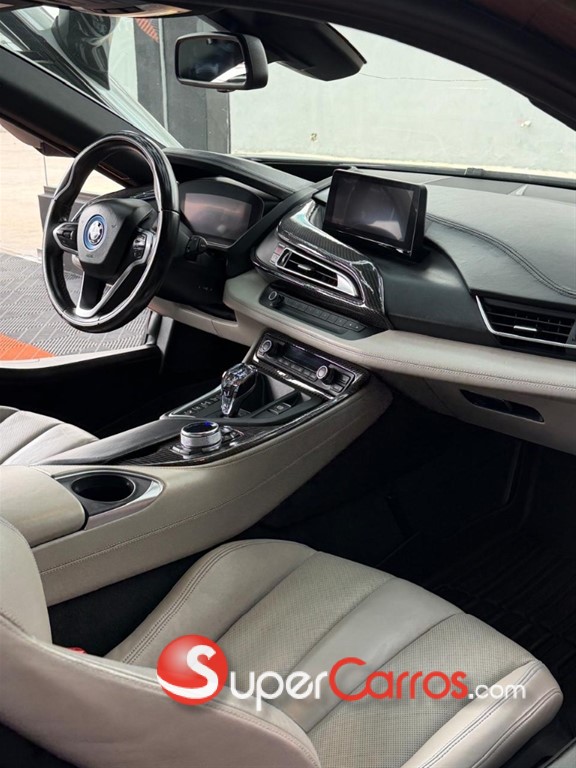 2015 BMW i8 — foto 4 / 11
