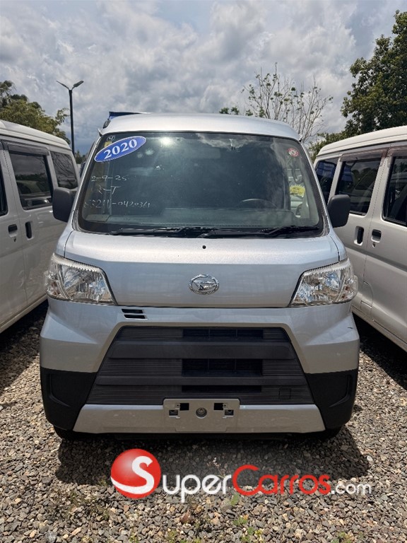 2020 Daihatsu Hijet Minivan — foto 2 / 11